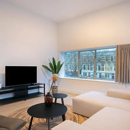 Modern 2 Bedroom In Center With Free Parking * 로테르담