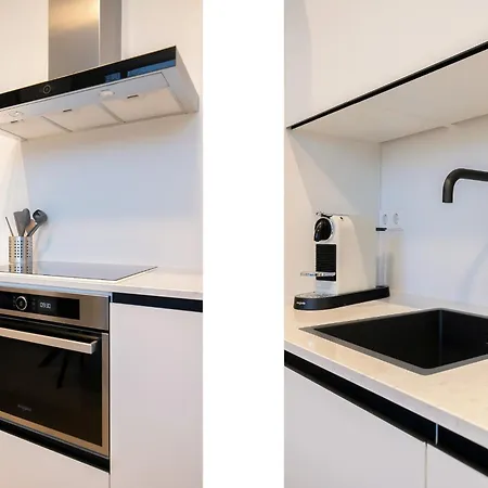 Modern 2 Bedroom In Center With Free Parking 로테르담