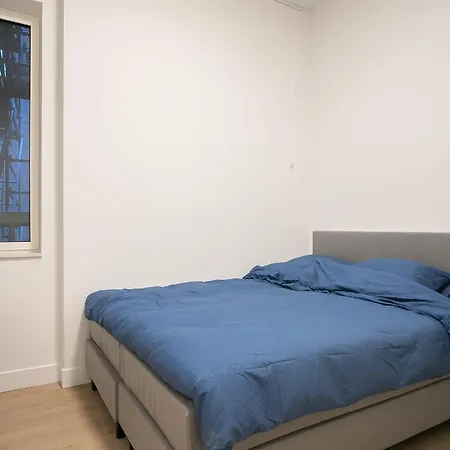 Modern 2 Bedroom In Center With Free Parking 로테르담